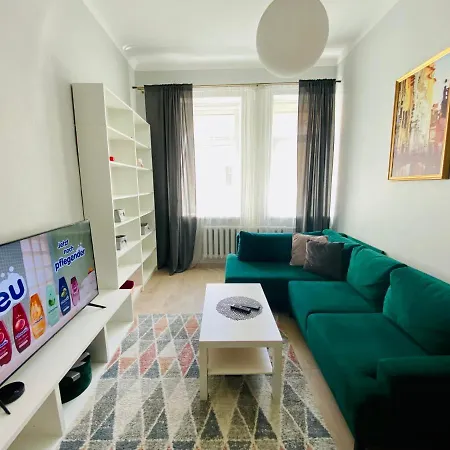Spacious And Cozy Getaway In Oldtown-prime Apartment Kaunas