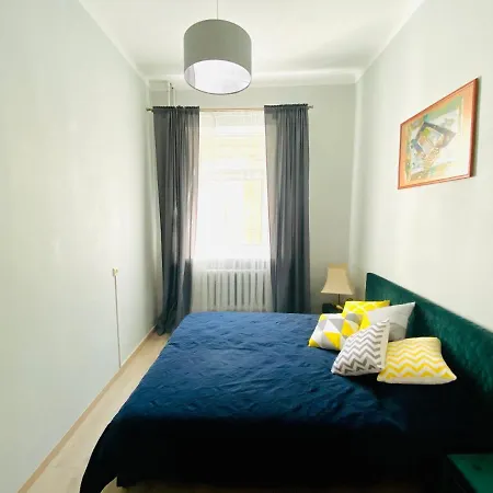 Spacious And Cozy Getaway In Oldtown-prime